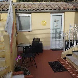 studio-rez-de-jardin-avec-parking-gratuit.fr-provencehotel.com/